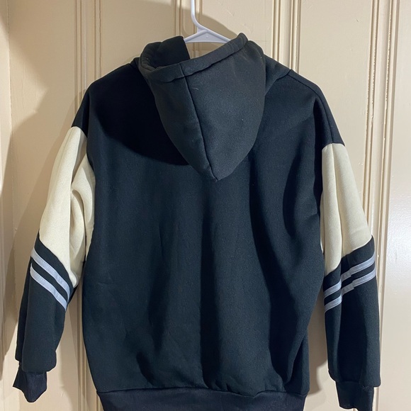 Bad Bunny Hoodie Sweater Size Medium - Picture 5 of 5